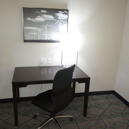 Best Western Plus Mcpherson Ngoại thất bức ảnh