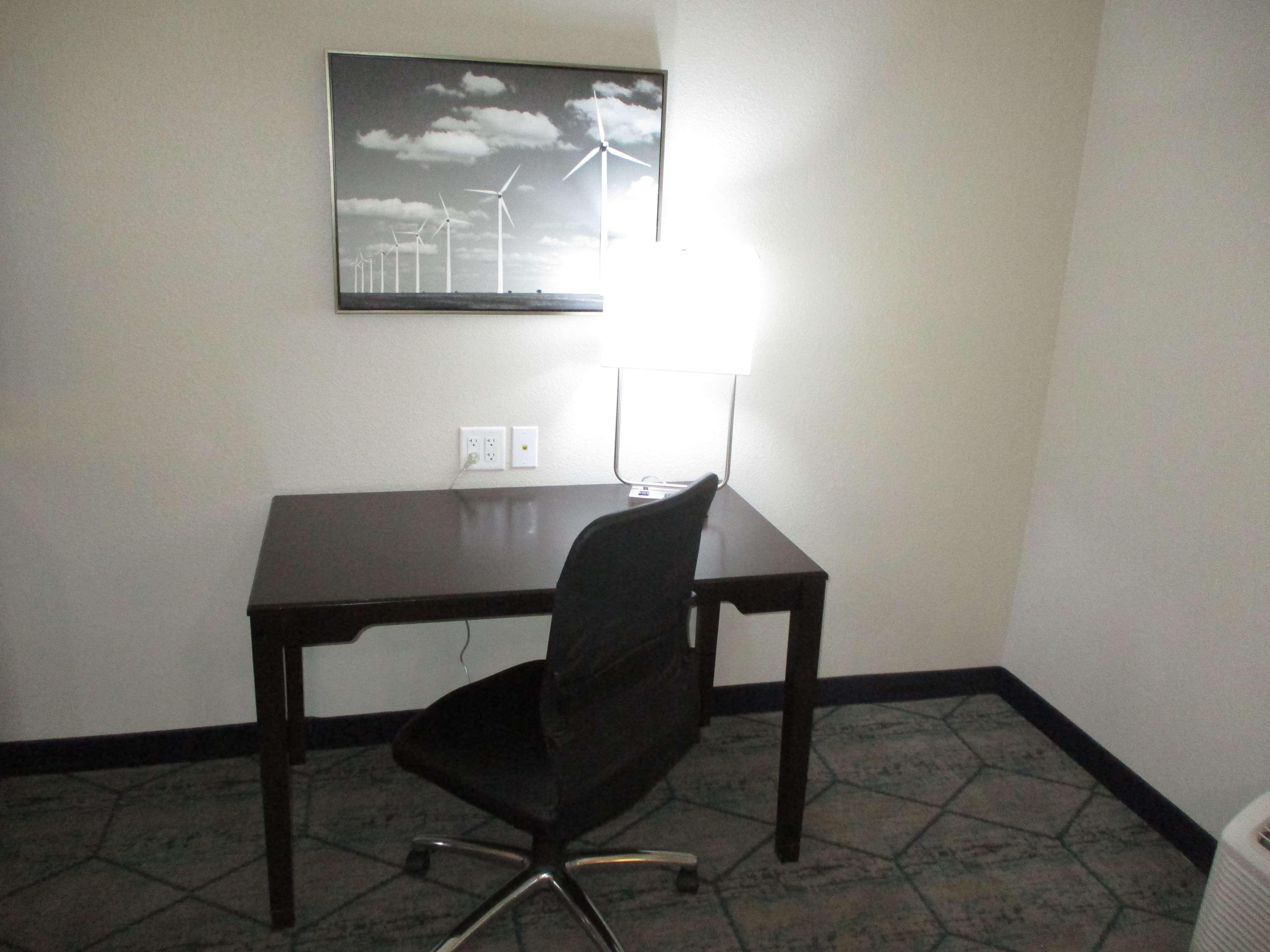 Best Western Plus Mcpherson Ngoại thất bức ảnh