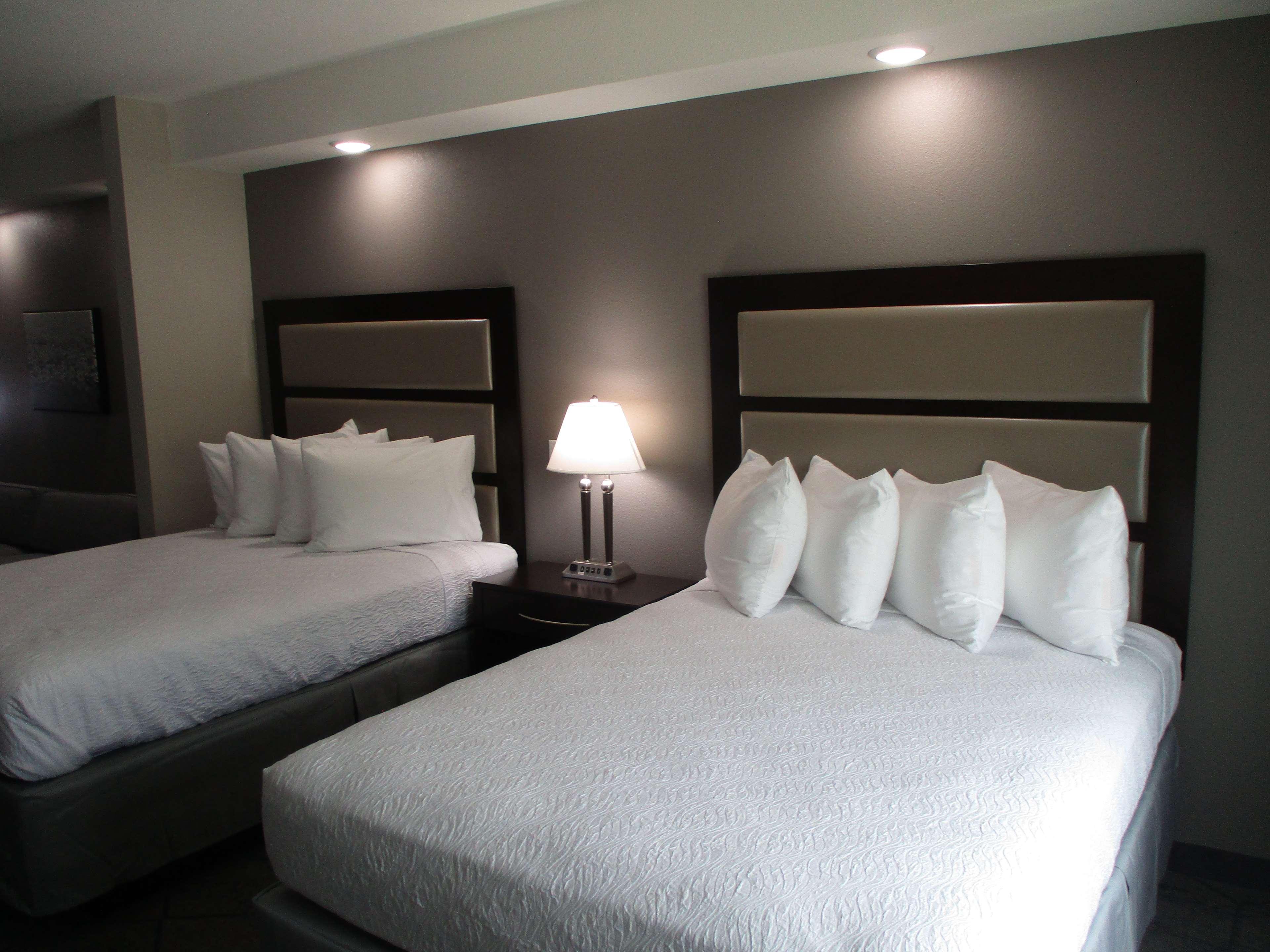 Best Western Plus Mcpherson Ngoại thất bức ảnh